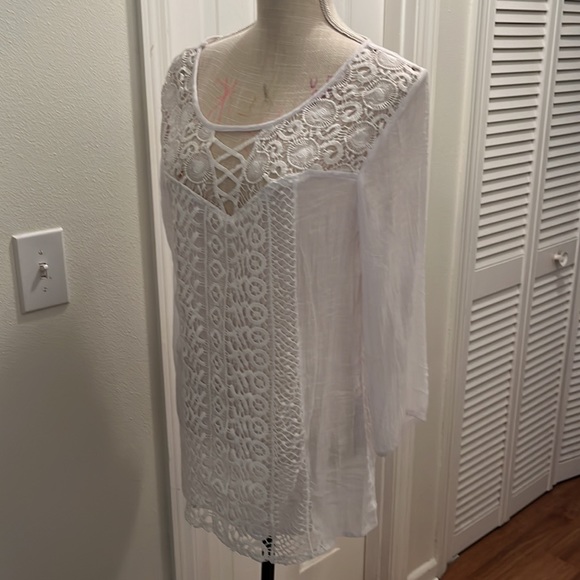 Forgotten Grace lace long sleeve blouse - Picture 4 of 5